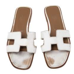 Pre Owned Hermes White Leather Oran Flats Sandals Size 37.5