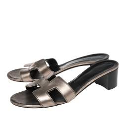Pre Owned Hermes Metallic Bronze Leather Oasis Sandals Size 37.5