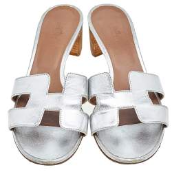 Pre Owned Hermes Silver Leather Oasis Slide Sandals Size 38