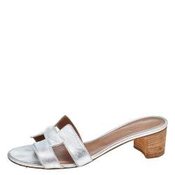 Pre Owned Hermes Silver Leather Oasis Slide Sandals Size 38