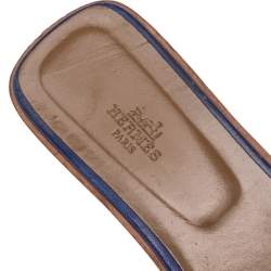 مملوكة مسبقًا Hermes  Blue Leather Oran Flat Sandals 41.5