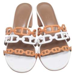مملوكة مسبقًا Hermés White/Brown Leather Tandem Slide Sandals Size 37.5