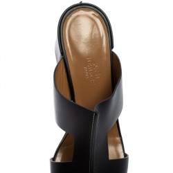 Hermès Black Leather Ostia Slide Sandals Size 37