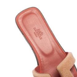 Pre Owned Hermés Beige Fur Oran Slide Sandals Size 38.5