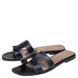 Pre Owned Hermes Black Leather Oran Flat Slides Size 38.5