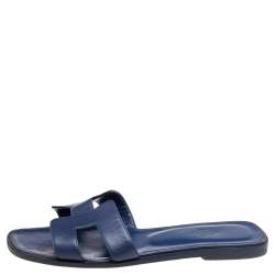 Pre Owned Hermès Blue Leather Oran Flat Sandals Size 38.5