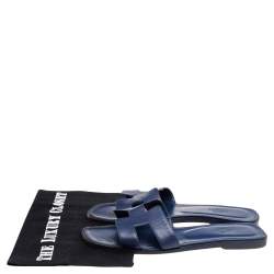 Pre Owned Hermès Blue Leather Oran Flat Sandals Size 38.5