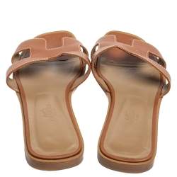 Pre Owned Hermes Brown Leather Oran Flat Sandals 36.5