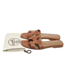 Pre Owned Hermes Brown Leather Oran Flat Sandals 36.5