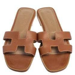 Pre Owned Hermes Brown Leather Oran Flat Sandals 36.5