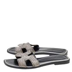 Pre Owned Hermes Silver Twisted Metal Thread Oran Flat Slides Size 36