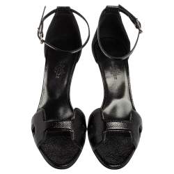 مملوكة مسبقًا Hermes Black Patent Leather Premiere Ankle-Strap Sandals Size 36.5
