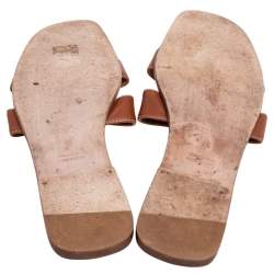 مملوكة مسبقًا Hermes Brown Leather Oran Sandals Size 40