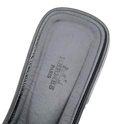 مملوكة مسبقًا Hermes Black Patent Leather Oran Flat Sandals Size 41