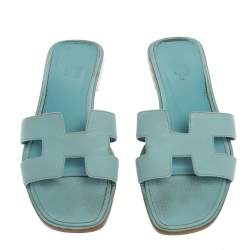Pre Owned Hermes Sky Blue Leather Oran Sandals Size 37.5