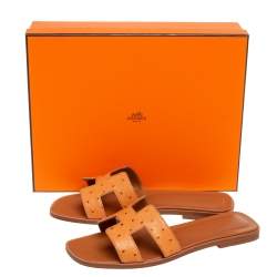 Hermes Brown Ostrich Leather Oran Flat Slides Size 37.5