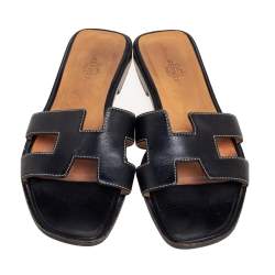 مملوكة مسبقًا Hermes Black  Leather Oran  Sandals Size 38.5