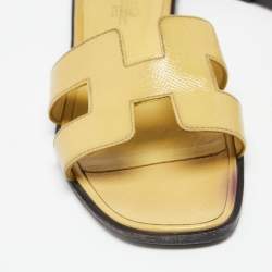 Pre Owned Hermes Yellow Patent Leather Oran Flat Slides Size 40.5