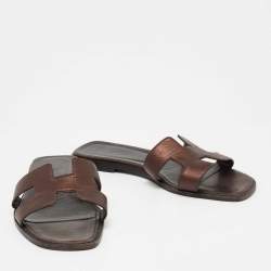 Pre Owned Hermes Metallic Dark Brown Leather Oran Flat Slides Size 37