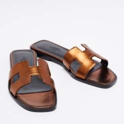 Pre Owned Hermes Bronze Leather Oran Flat Slides Size 35.5