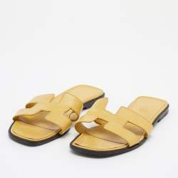 Hermes Yellow Textured Patent Leather Oran Flats Size 38