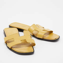 Hermes Yellow Textured Patent Leather Oran Flats Size 38