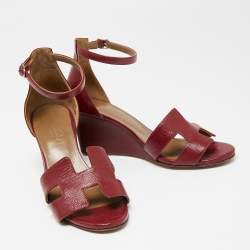 Pre Owned Hermès Burgundy Patent Leather Legend Ankle-Strap Sandals Size 38