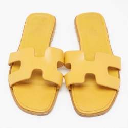 Hermès Yellow Leather Oran Flat Sandals Size 36