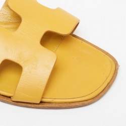 Hermès Yellow Leather Oran Flat Sandals Size 36