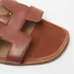 Pre Owned Hermes Brown Leather Oran Flat Slides Size 37.5