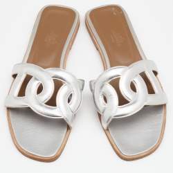 Pre Owned Hermes Metallic Silver Leather Omaha Flat Slide Sandals Size 38