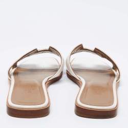 مملوكة مسبقًا Hermes White Leather Oran Flat Slides Size 36.5