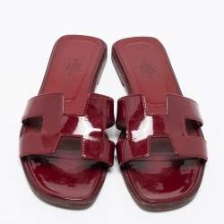Pre Owned Hermès  Burgundy Leather Oran Flat Sandals Size 37