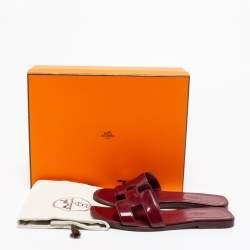 Pre Owned Hermès  Burgundy Leather Oran Flat Sandals Size 37