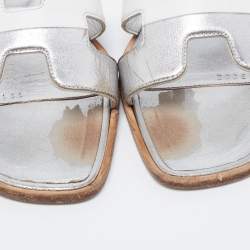 Pre Owned Hermes Silver/White Leather Oran Flat Sandals Size 36.5