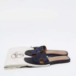 Hermès  Navy Blue Lizard Leather Embossed Oran Sandals Size 36.5