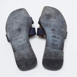 Hermès  Navy Blue Lizard Leather Embossed Oran Sandals Size 36.5