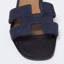 Hermès  Navy Blue Lizard Leather Embossed Oran Sandals Size 36.5