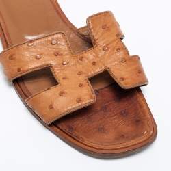 Pre Owned Hermes  Brown Ostrich Leather Oran Sandals Size 36