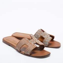 Pre Owned Hermes Tan Embroidered Leather Oran Flat Slides Size 39