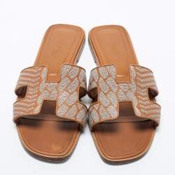 Pre Owned Hermes Tan Embroidered Leather Oran Flat Slides Size 39