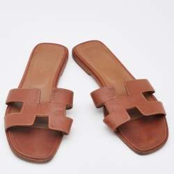 Pre Owned Hermès Brown Leather Oran Flat slides Size 39.5