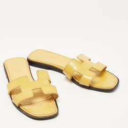 Hermes Yellow Patent Leather Oran Sandals Size 38