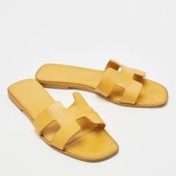 Pre Owned Hermes Yellow Leather Oran Flat Slides Size 39.5