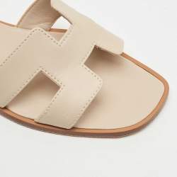 Pre Owned Hermes Cream Leather Oran Flat Slides Size 36.5