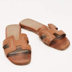 Pre Owned Hermes Brown Leather Stitch Detail Oran Flat Slides Size 39.5
