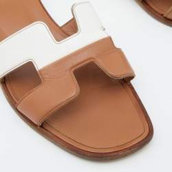 Pre Owned Hermes Brown/White Leather Oran Sandals Size 39