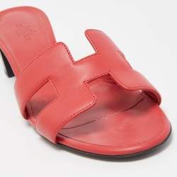 مملوكة مسبقًا Hermes Red Leather Oasis Sandals Size 38.5