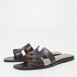 مملوكة مسبقًا Hermes Black Leather Oran Flat Slides Size 37.5