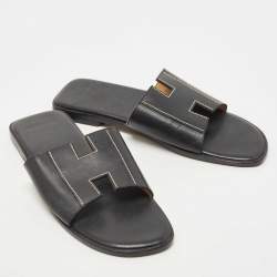 مملوكة مسبقًا Hermes Black Leather Flat Slides Size 37
